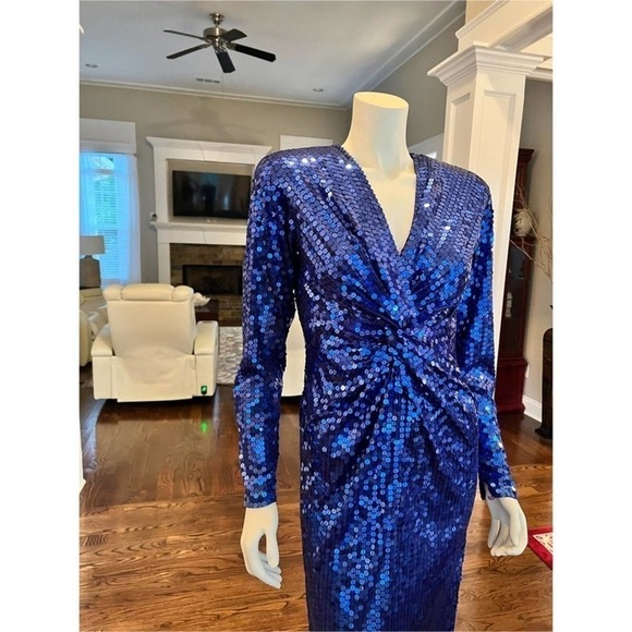 Oleg Cassini,Beautiful Shimmery Royal Blue Sequin, long sleeve Vintage Gown 10 - Picture 7 of 15